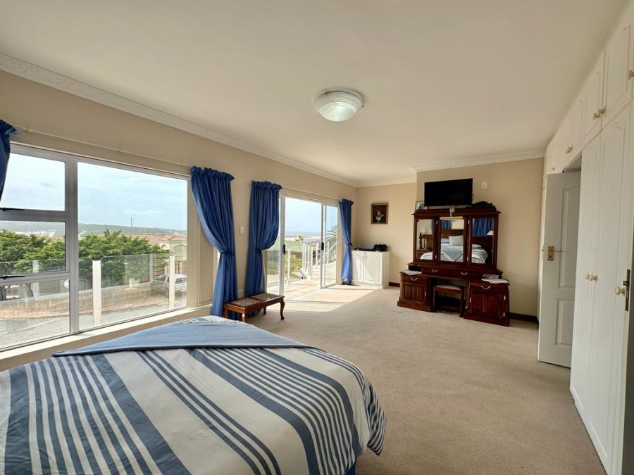 4 Bedroom Property for Sale in Stilbaai Wes Western Cape